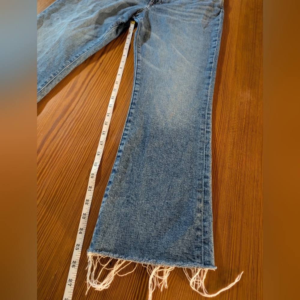 Outerknown Costa Crop Worn Indigo Size 30 - Picture 13 of 14